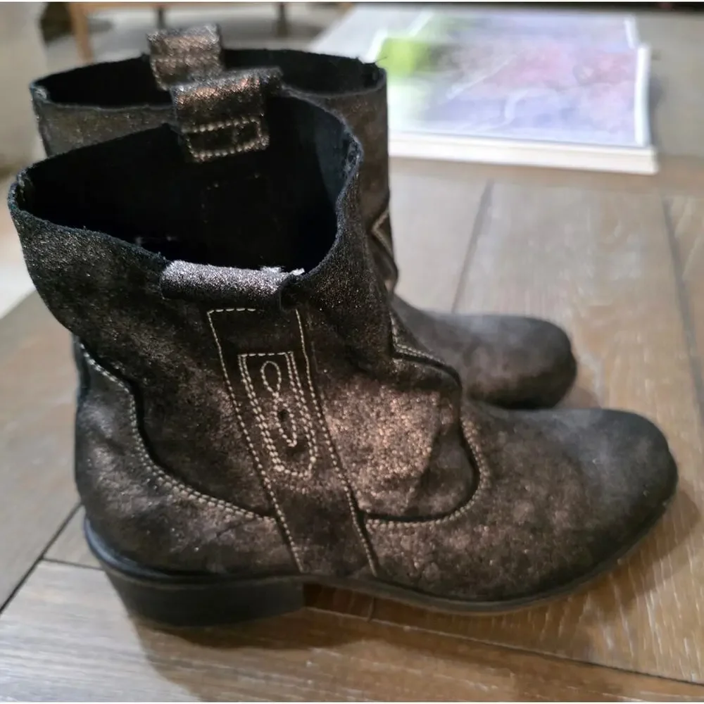 Charles by Charles David Leather Boots, Women's Size 8